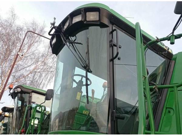 Комбайн John Deere 9880 STS (2003)