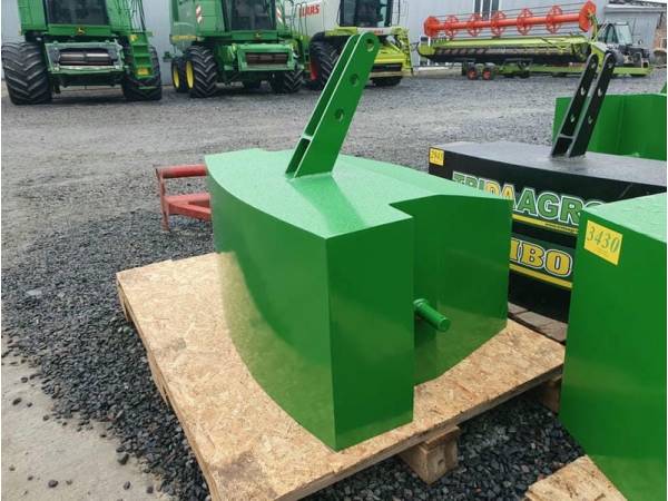 Противовес Tridaagro Dambo 700