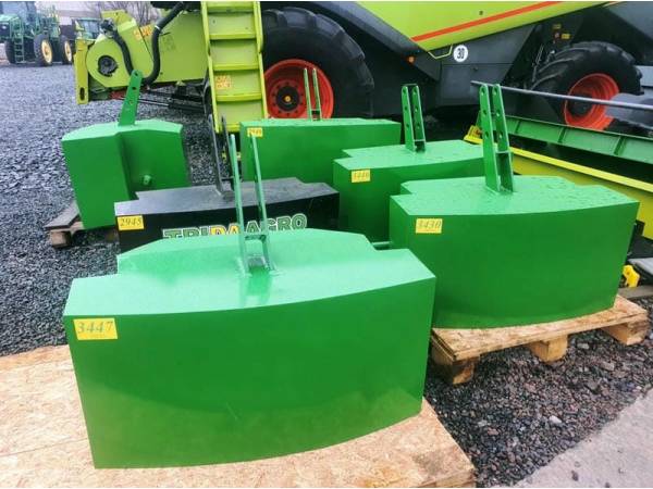 Противовес Tridaagro Dambo 700
