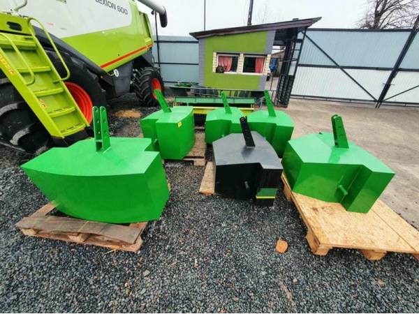 Противовес Tridaagro Dambo 700