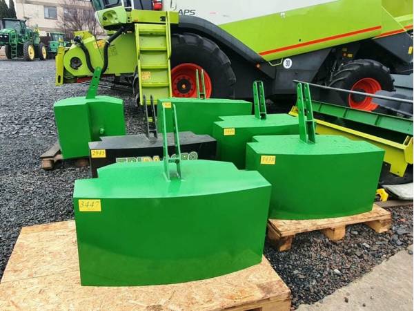 Противовес Tridaagro Dambo 700