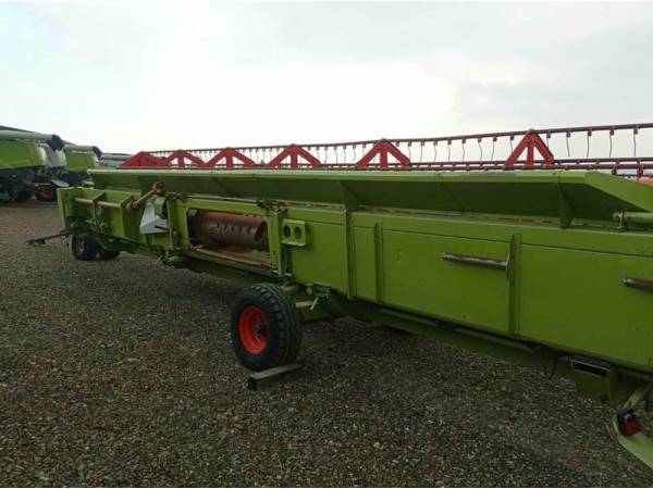 Жатка зернова Claas V900