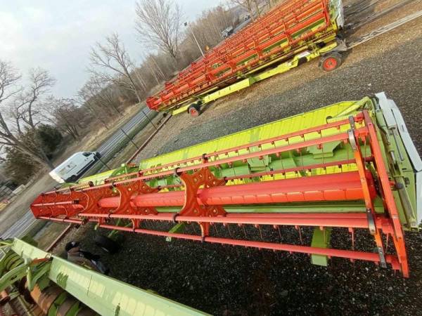 Жатка зерновая Claas V1050 
