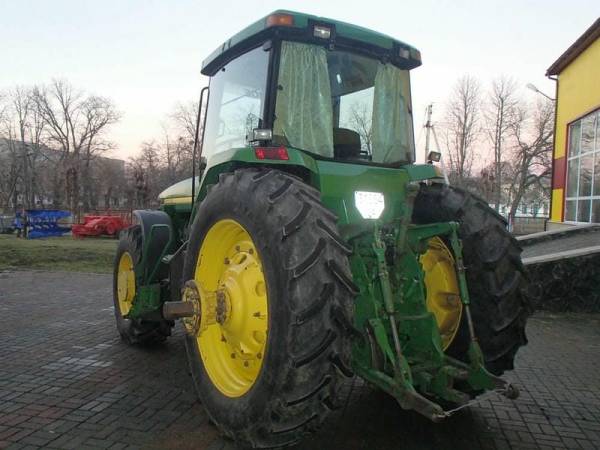 Трактор John Deere 8400 (1998)