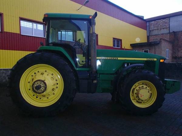Трактор John Deere 8400 (1998)