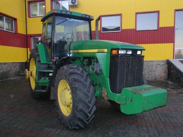 Трактор John Deere 8400 (1998)