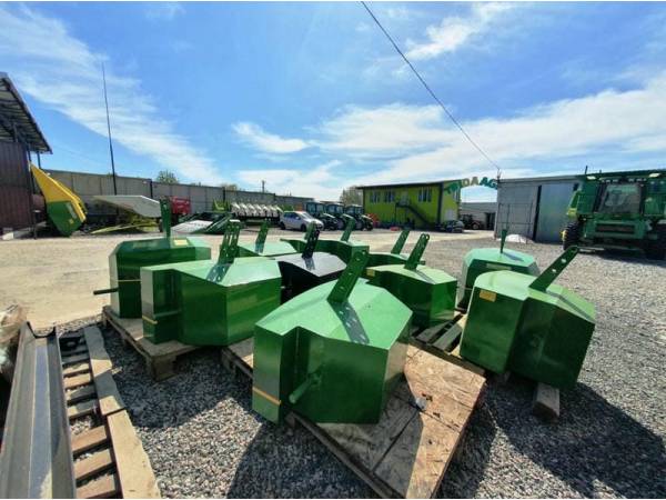Противовес Tridaagro Dambo 580