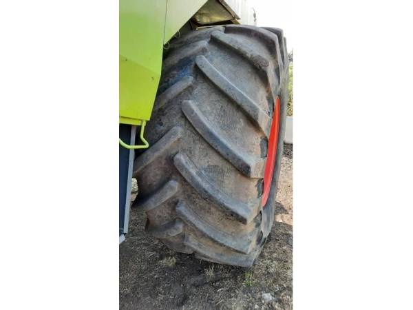 Комбайн Claas Lexion 480 (2001)