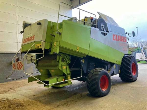 Комбайн Claas Lexion 480 (2001)