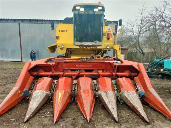 Комбайн New Holland TC 57 (1997)