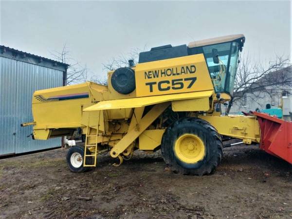 Комбайн New Holland TC 57 (1997)