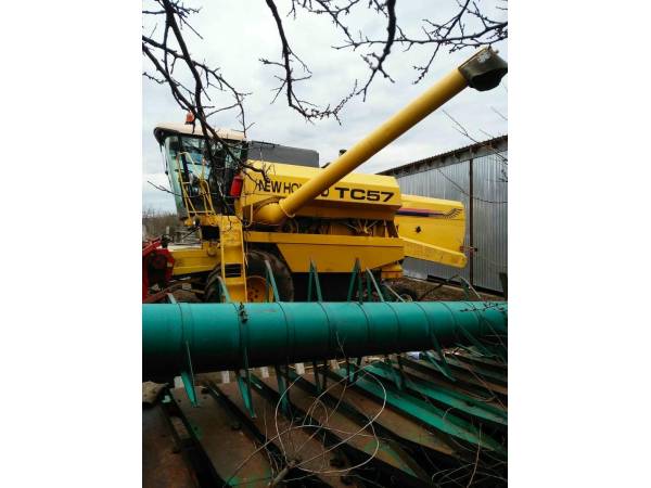 Комбайн New Holland TC 57 (1997)