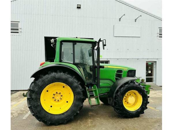 Трактор John Deere 6930  Premium (2009)