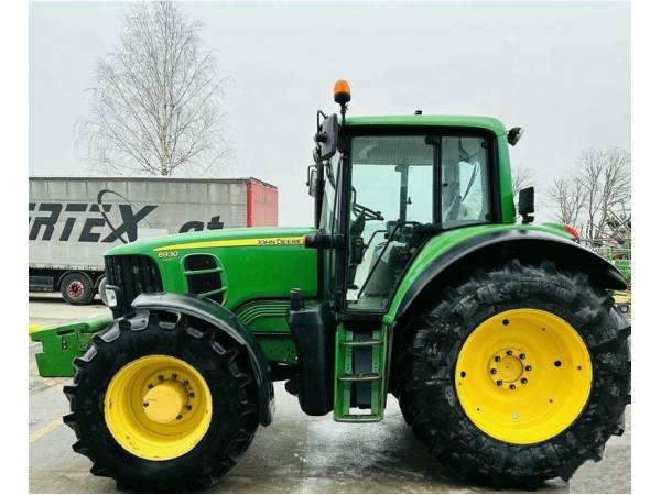 Трактор John Deere 6930  Premium (2009)