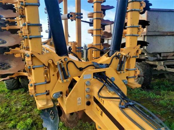 Дисколаповая борона  Agrisem Maximulch Seria 4 (2019)