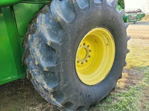 Комбайн John Deere T 670 (2009)