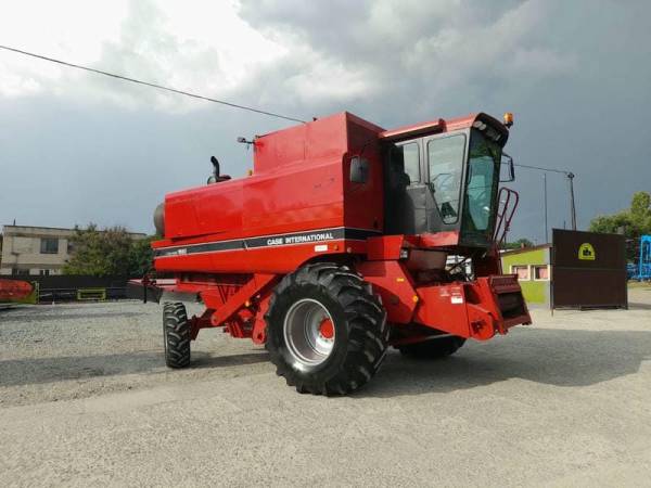 Комбайн Case IH 1680 (1992)