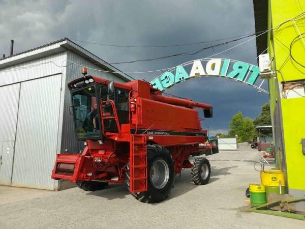 Комбайн Case IH 1680 (1992)