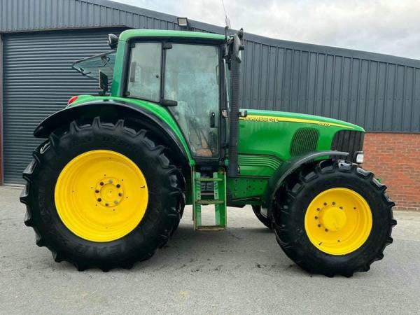 Трактор John Deere 6920 (2005)