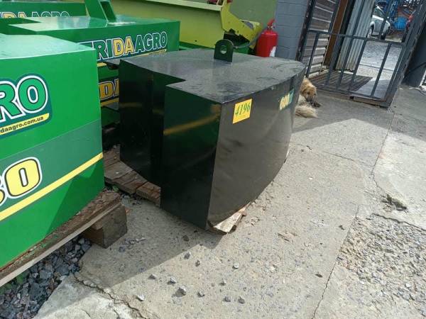 Противовес Tridaagro Dambo 600