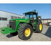 Трактор John Deere 8300