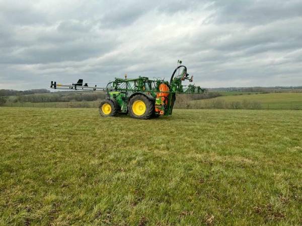 Навесной опрыскиватель Amazone UF 1201 (2018)