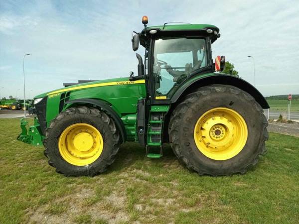 Трактор John Deere 8370R (2016)