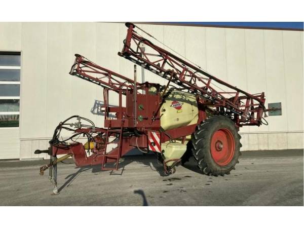 Причіпний обприскувач Hardi Commander 2800 (2003)