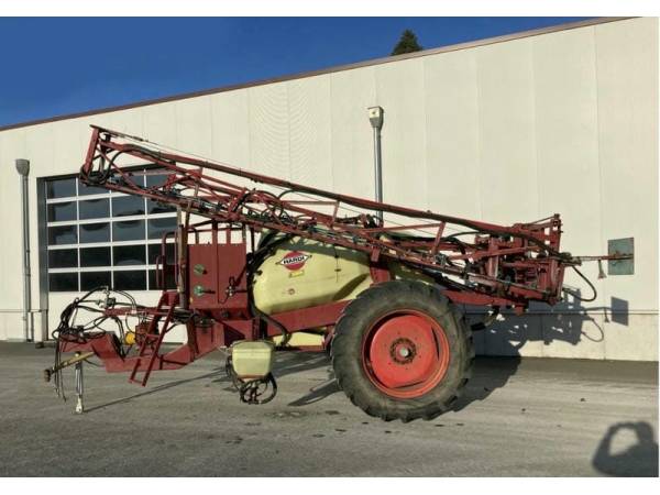 Причіпний обприскувач Hardi Commander 2800 (2003)