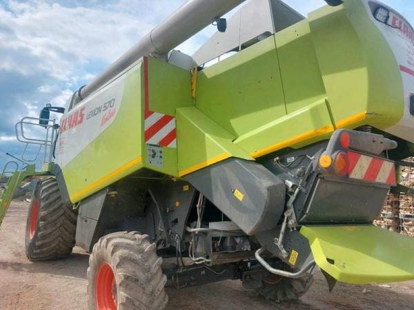 Комбайн Claas Lexion Montana 570 (2008)