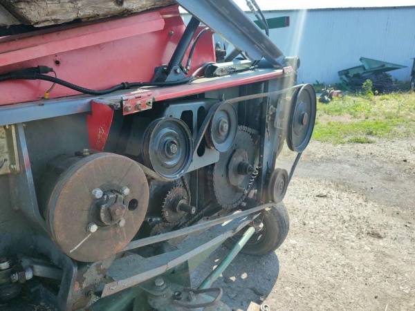Жатка Massey Ferguson 7,4 м. (2004)