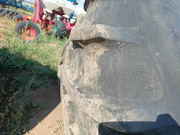 Шина Continental 680/85 R 32  