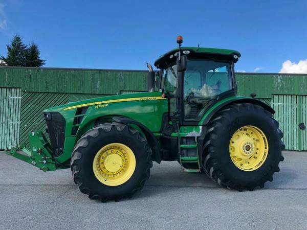 Трактор John Deere 8295 R (2011)
