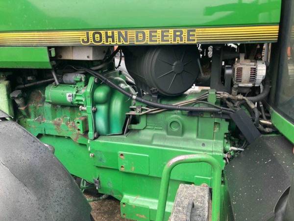 Трактор John Deere 8200 (1996)