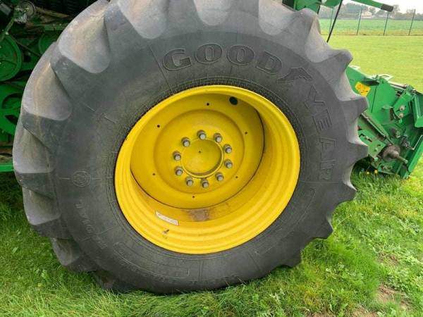 Комбайн John Deere S680i (2012)