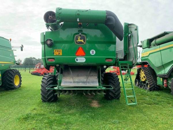 Комбайн John Deere S680i (2012)