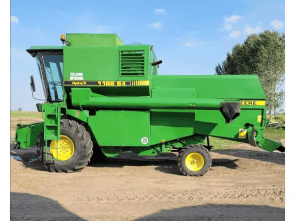 Комбайн John Deere 1188 (1992)