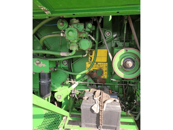 Комбайн John Deere 1188 (1992)