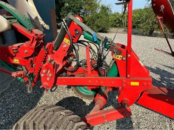 Плуг оборотный Kvernelаnd PW100 Variomat 12 корпусов (2018)