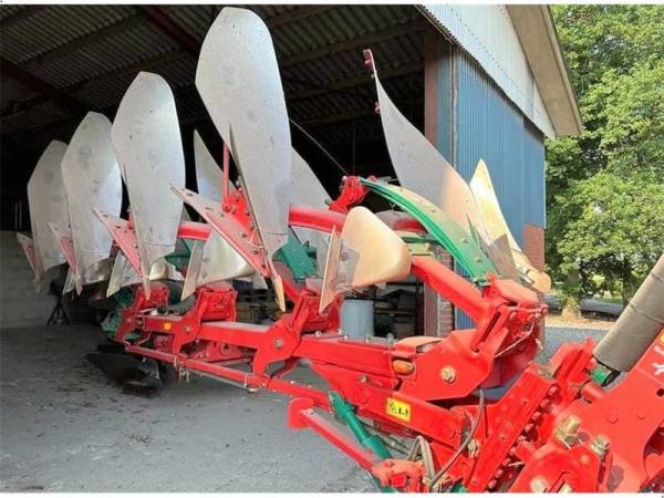 Плуг оборотный Kvernelаnd PW100 Variomat 12 корпусов (2018)