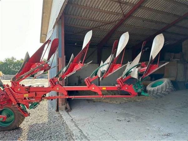 Плуг оборотный Kvernelаnd PW100 Variomat 12 корпусов (2018)