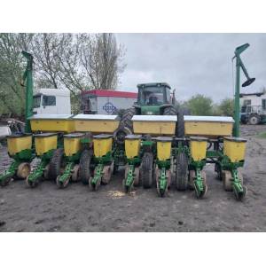 Сеялка точного высева John Deere 7000