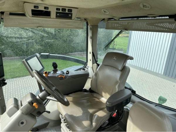 Трактор John Deere 8400R (2017)