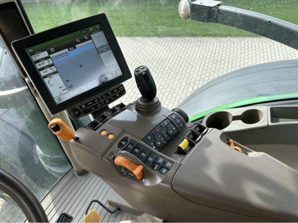 Трактор John Deere 8400R (2017)
