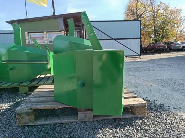 Противовес Tridaagro Dambo 700 (2025)