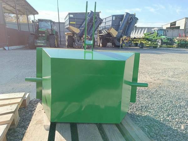 Противовес Tridaagro Dambo 700 (2025)