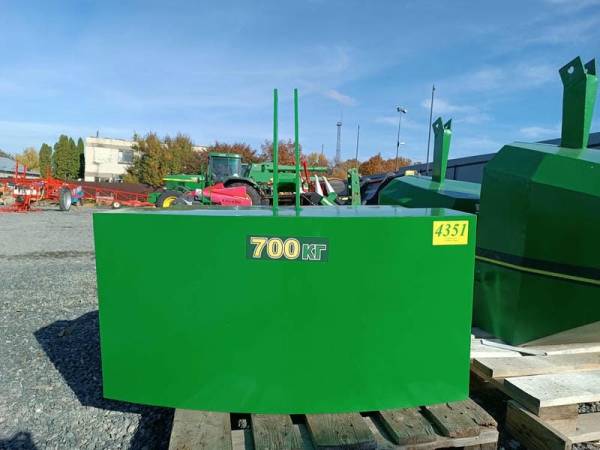 Противовес Tridaagro Dambo 700 (2025)