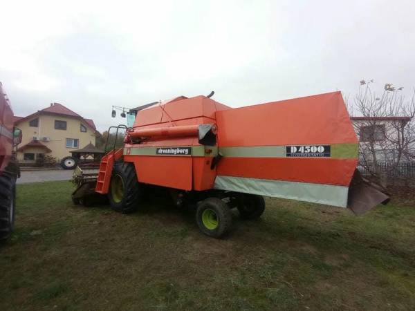 Комбайн Dronningborg D4500  (1986)