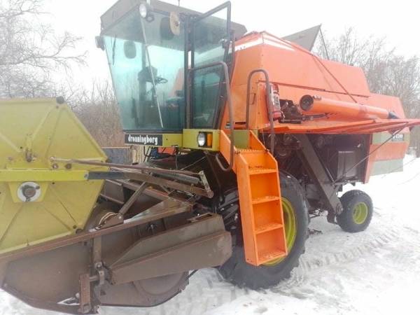Комбайн Dronningborg D4500  (1986)