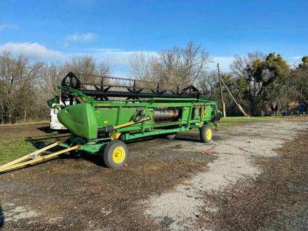 Жатка зерновая John Deere 622R (2015)